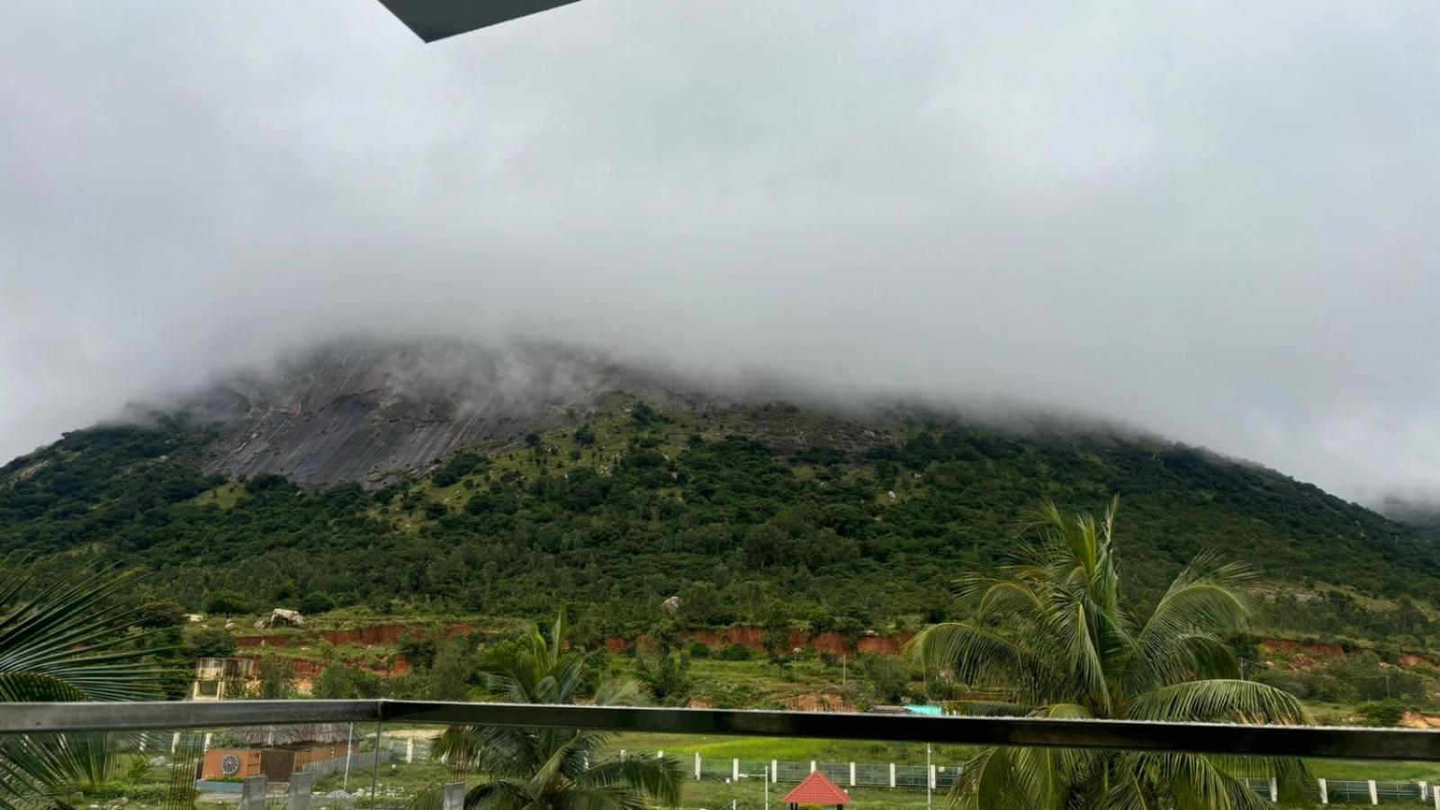 Silver Cloud Nandigunda Rom bilde